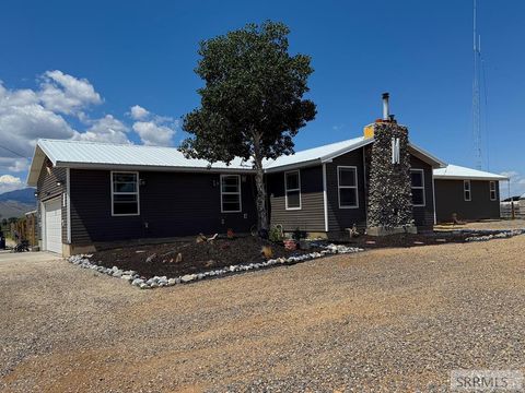Photo of 4133 N Hwy 93, MACKAY, ID 83251 (MLS # 2184860)
