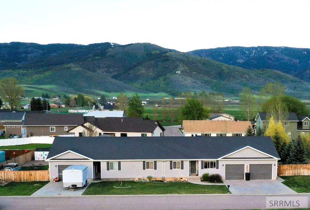 105 S 8th E, GRACE, Idaho image 2