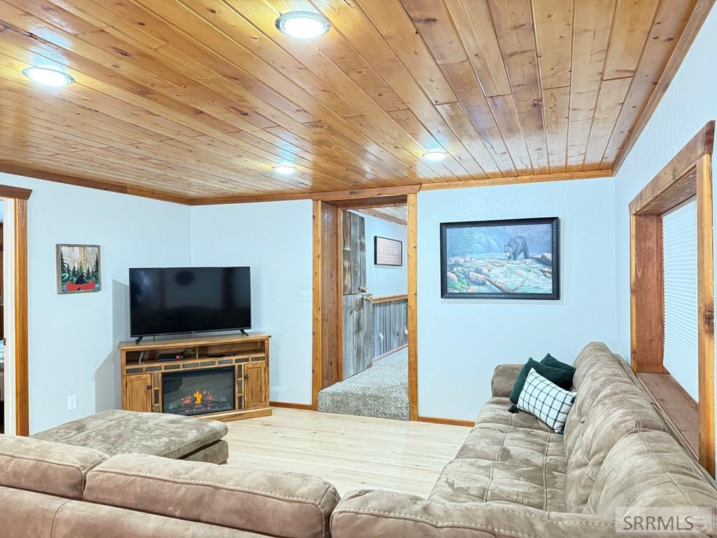 4080 Red Rock Road, ISLAND PARK, Idaho image 19