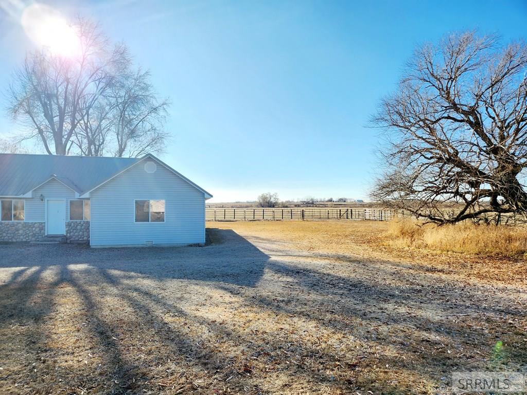 2768 E 700 N, ROBERTS, Idaho image 3