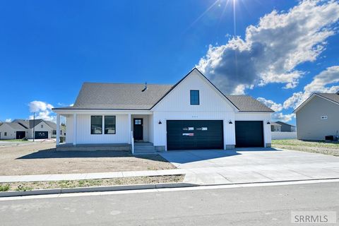 Photo of 461 Spruce Way, RIGBY, ID 83442 (MLS # 2186170)