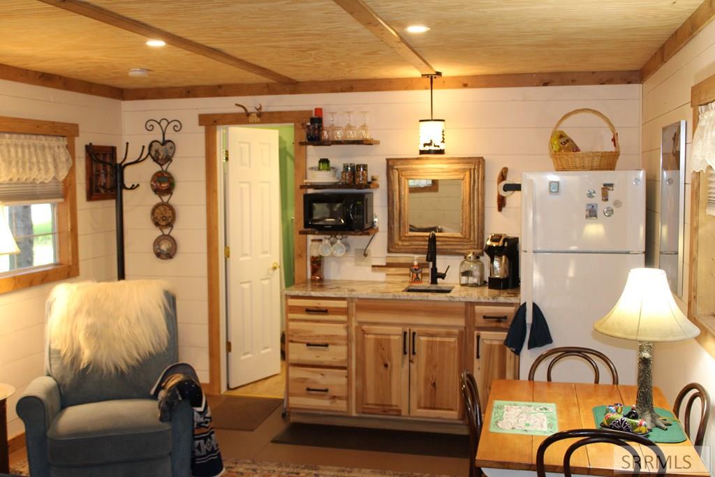 3882 G Street, ISLAND PARK, Idaho image 31