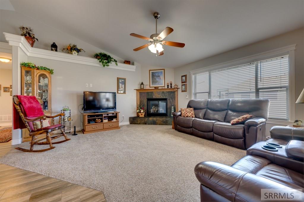 660 Regency Lane, IDAHO FALLS, Idaho image 3