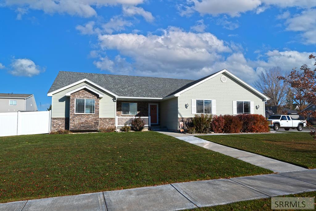 660 Regency Lane, IDAHO FALLS, Idaho image 1