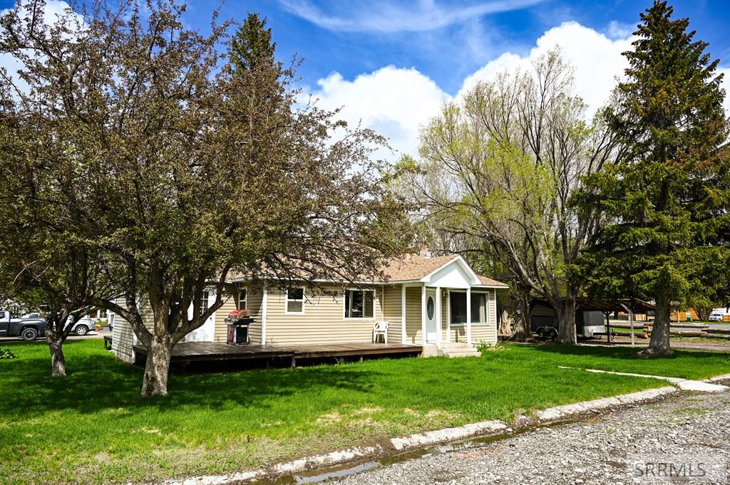 718 W Custer Street, MACKAY, Idaho image 2
