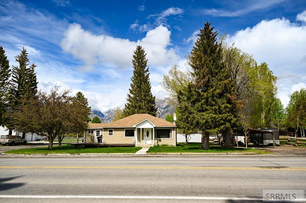 718 W Custer Street, MACKAY, Idaho image 3