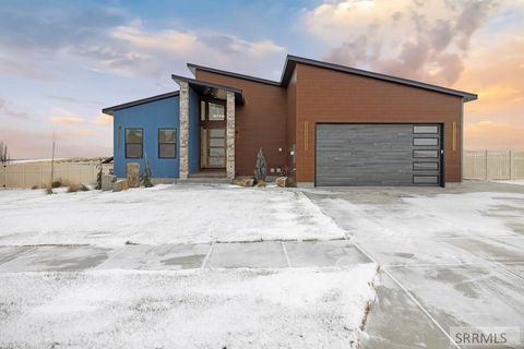 Photo of 627 S Hidden Valley Road, REXBURG, ID 83440 (MLS # 2181018)