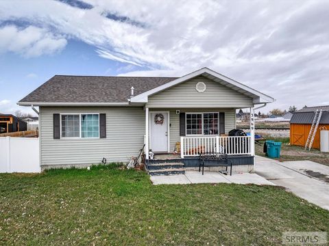 Photo of 3969 Deloy Drive, IDAHO FALLS, ID 83401 (MLS # 2185135)