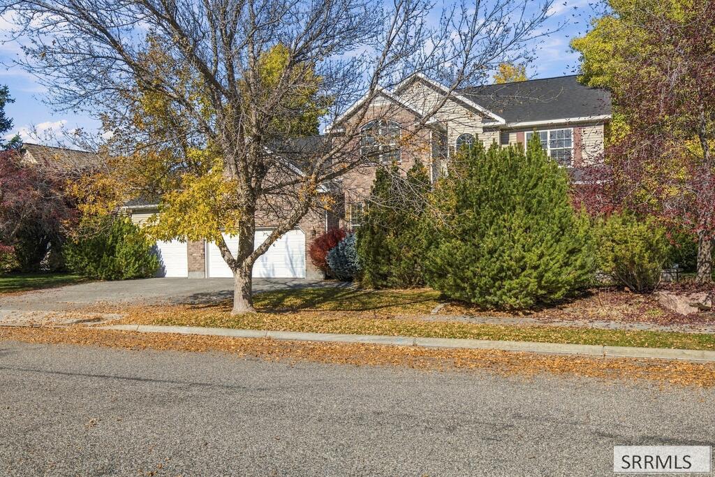 166 Woodhaven Lane