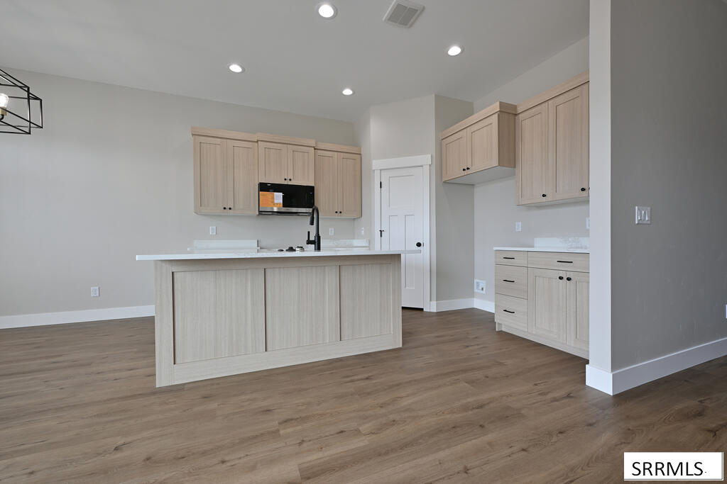 3087 Elixir Road