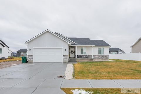 Photo of 4209 N Catalina Avenue, IDAHO FALLS, ID 83401 (MLS # 2181304)