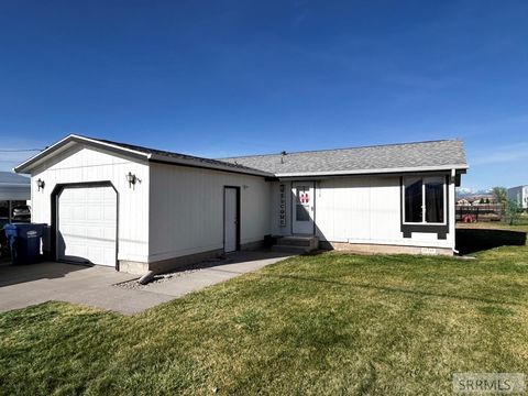 Homes For Sale - 679 E 2nd N<br/> DOWNEY, ID 83234