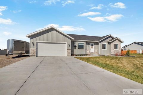 Photo of 175 N 4032 E, RIGBY, ID 83442 (MLS # 2185344)