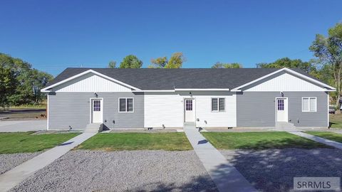 Photo of 195 S 11th W, ST ANTHONY, ID 83445 (MLS # 2177522)