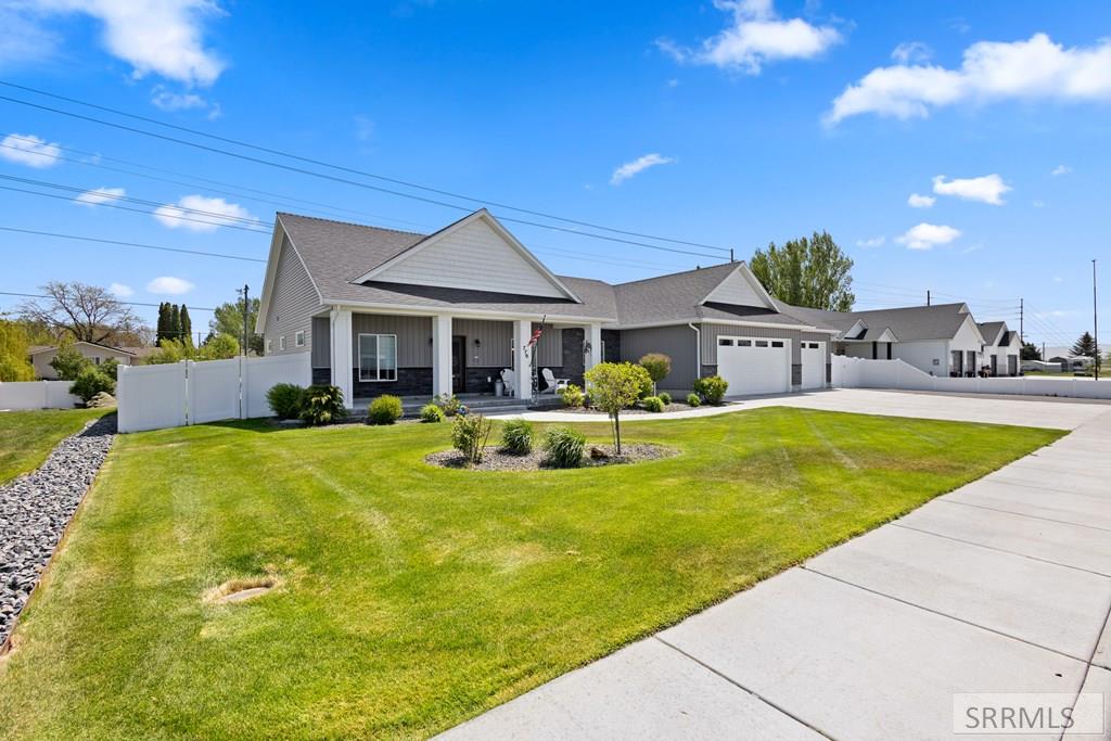 775 Sunset Court