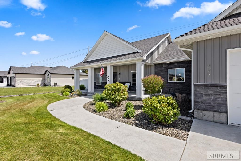 775 Sunset Court
