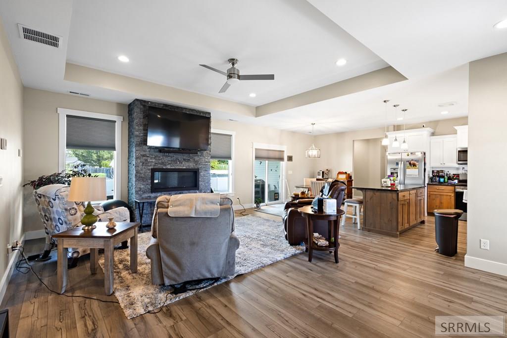 775 Sunset Court