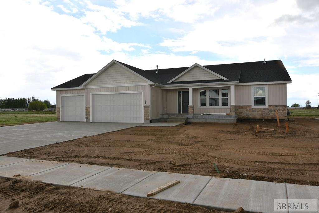 47 N White Pine Ln, RIGBY, Idaho image 3