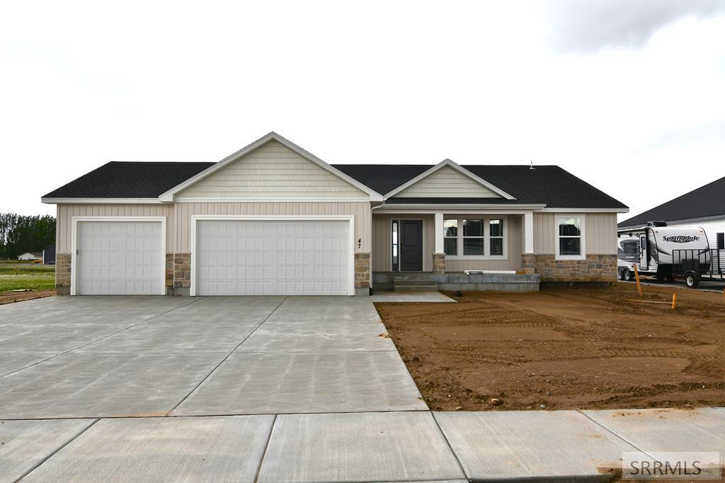 47 N White Pine Ln, RIGBY, Idaho image 1