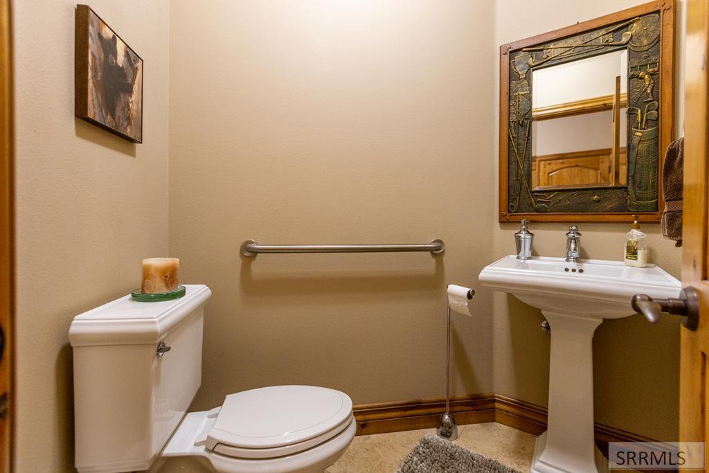 7695 N Riverfront Drive, IDAHO FALLS, Idaho image 38