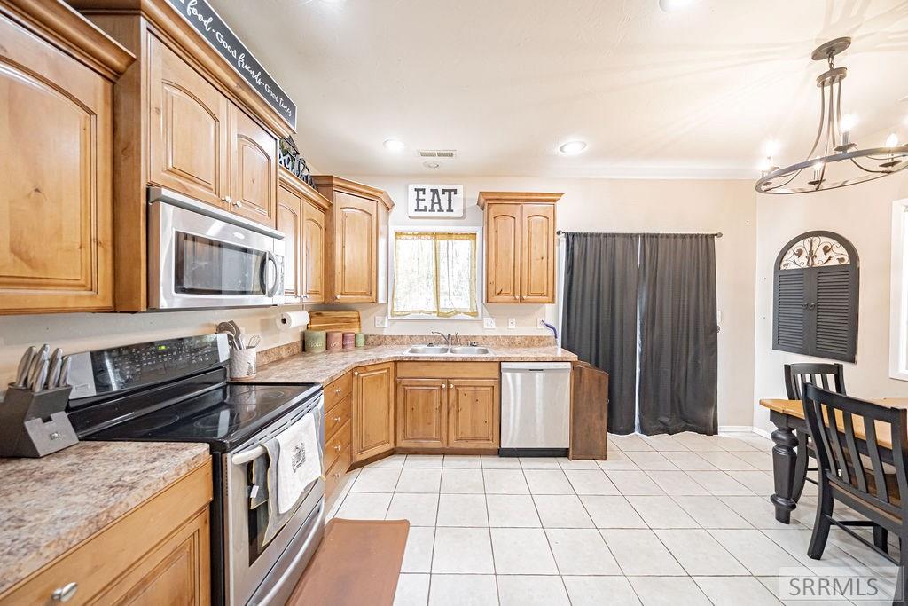 230 N Monte Vista Drive, IDAHO FALLS, Idaho image 8