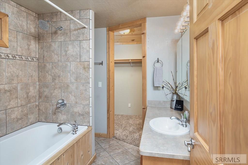 4217 Grandview Road, ISLAND PARK, Idaho image 40