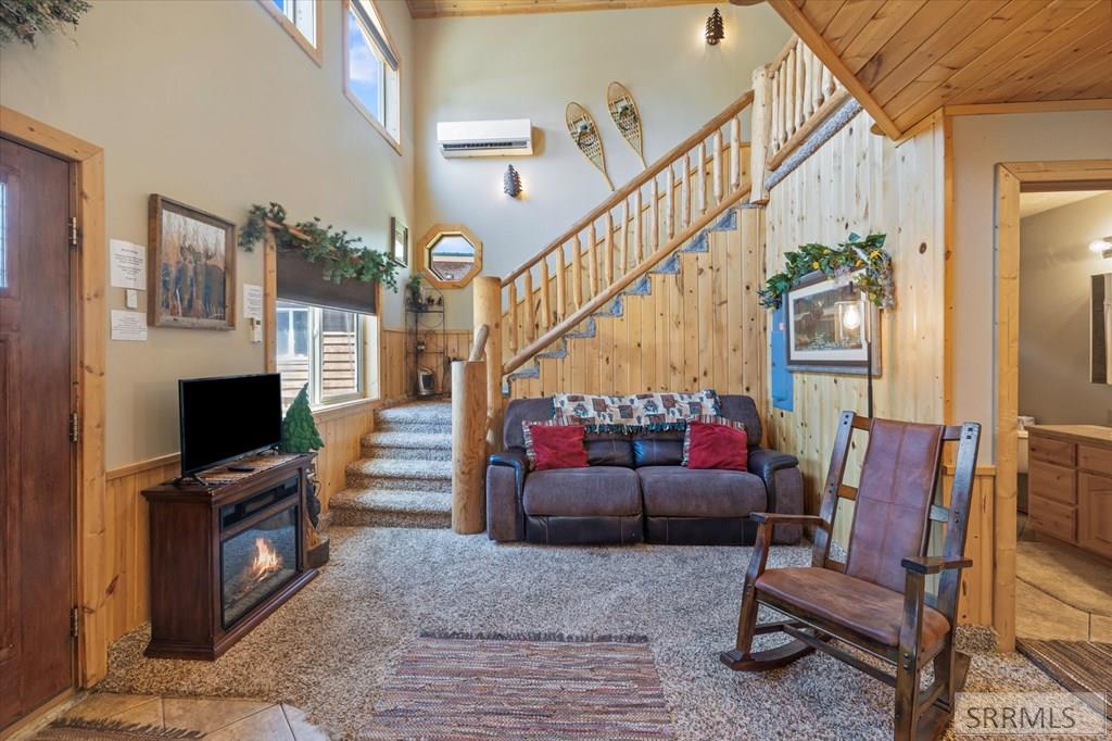 4217 Grandview Road, ISLAND PARK, Idaho image 13