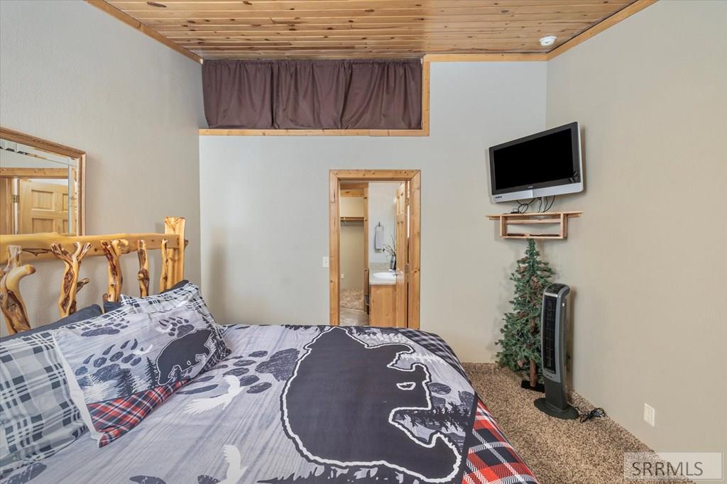 4217 Grandview Road, ISLAND PARK, Idaho image 38