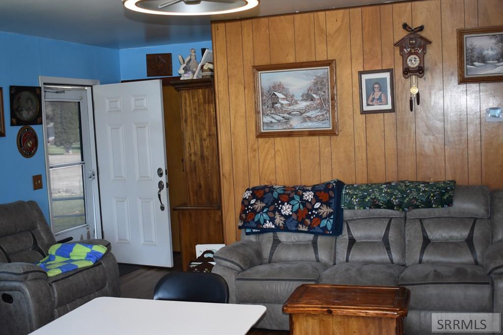 207 S 3rd E, ABERDEEN, Idaho image 9