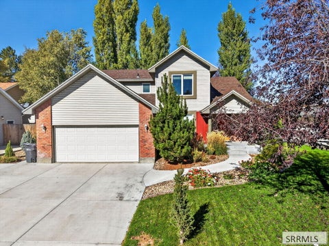Photo of 915 Summerfield Drive, IDAHO FALLS, ID 83404 (MLS # 2189924)