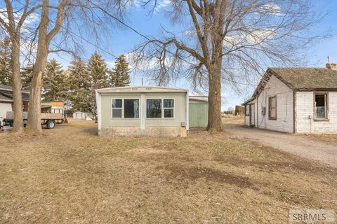 Mobile Home For Sale - 5571 Iona Road<br/> IONA, ID 83427