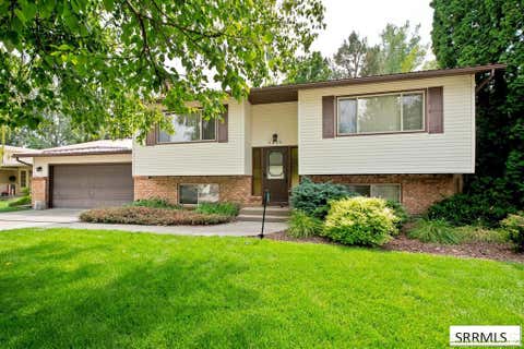Photo of 2323 Westcliff Drive, IDAHO FALLS, ID 83402 (MLS # 2188550)