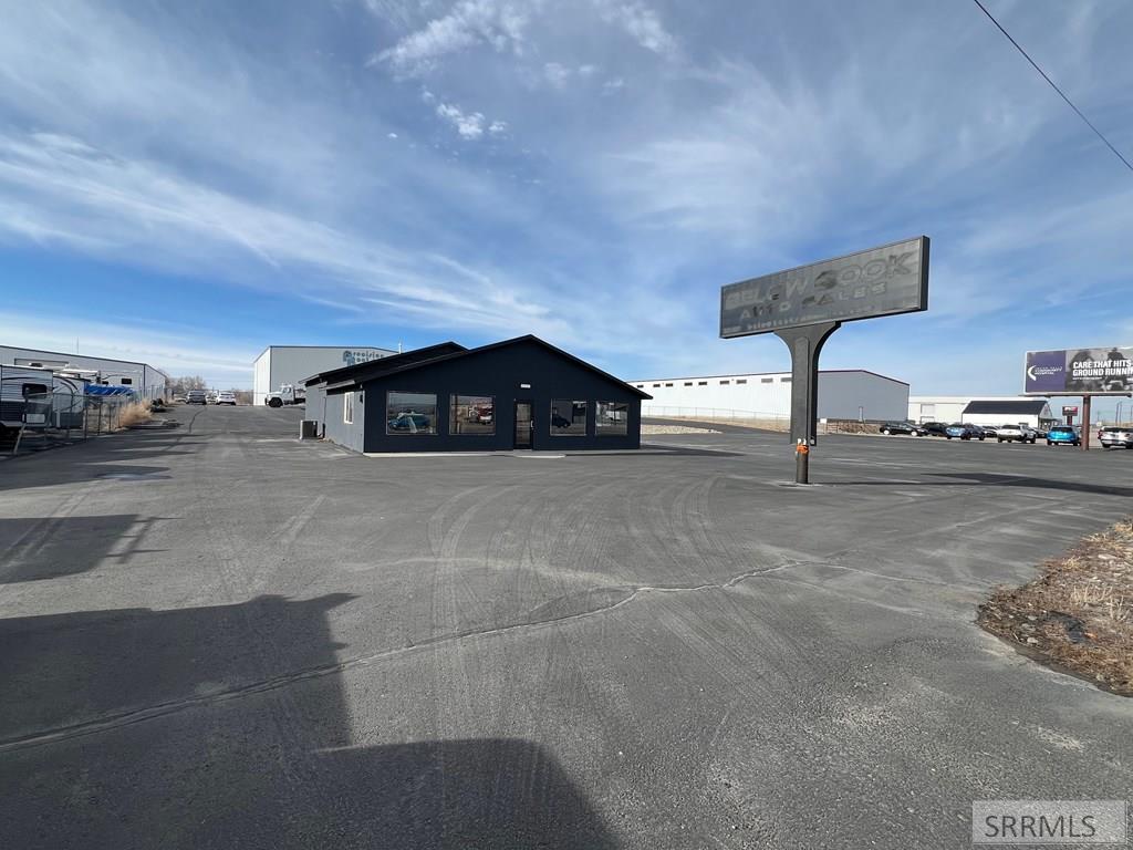 2085 Woodruff Avenue