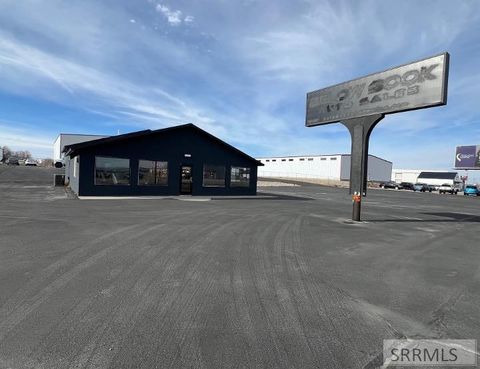 2085 Woodruff Avenue IDAHO FALLS ID 83401