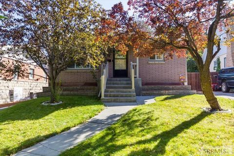 Single Family Residence in REXBURG ID 15 S 3 E.jpg