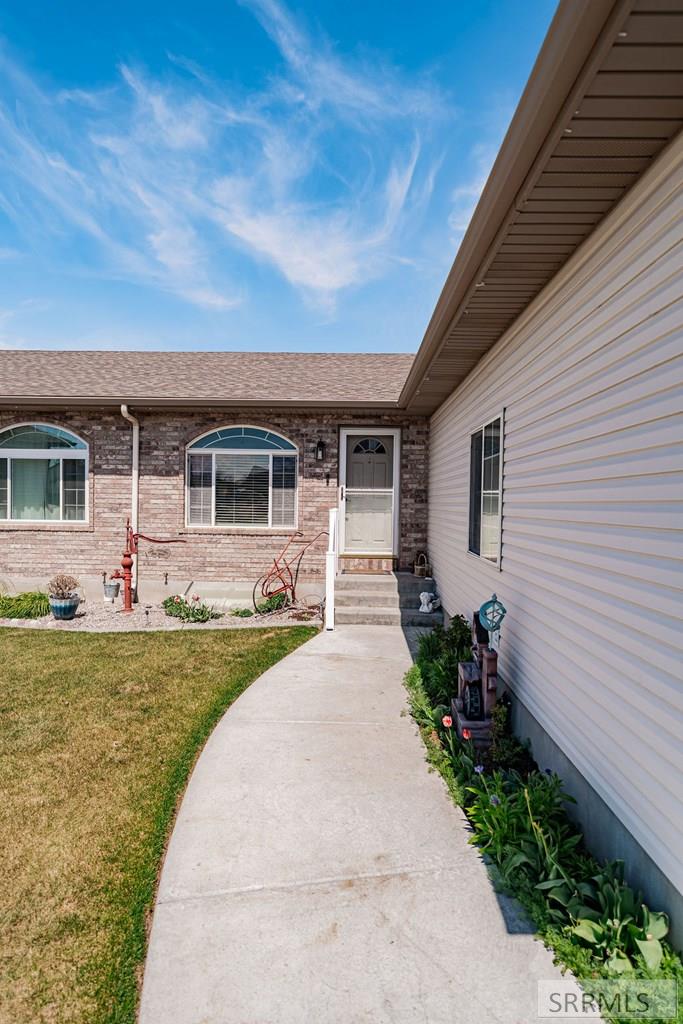 3729 Heartland Circle