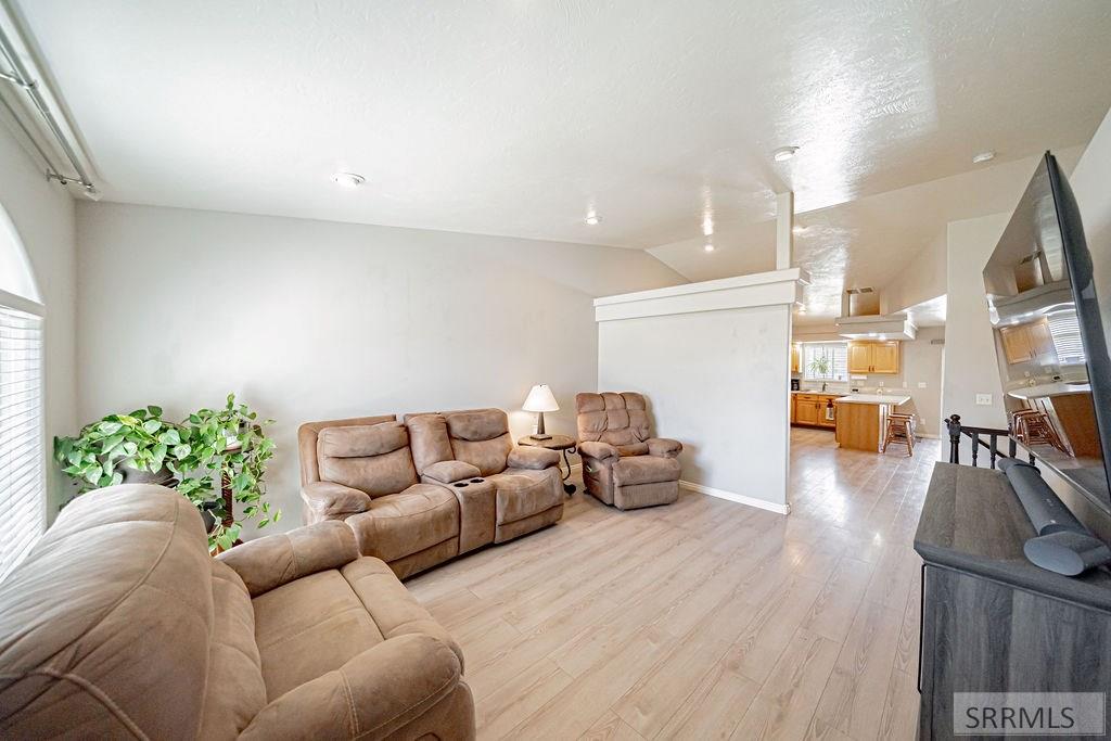 3729 Heartland Circle