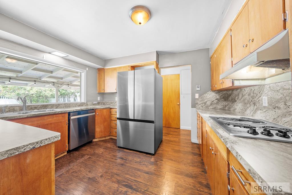 Idaho Falls, Idaho 83404, United States, 5 Bedrooms Bedrooms, ,3 BathroomsBathrooms,Residential,Active,162780