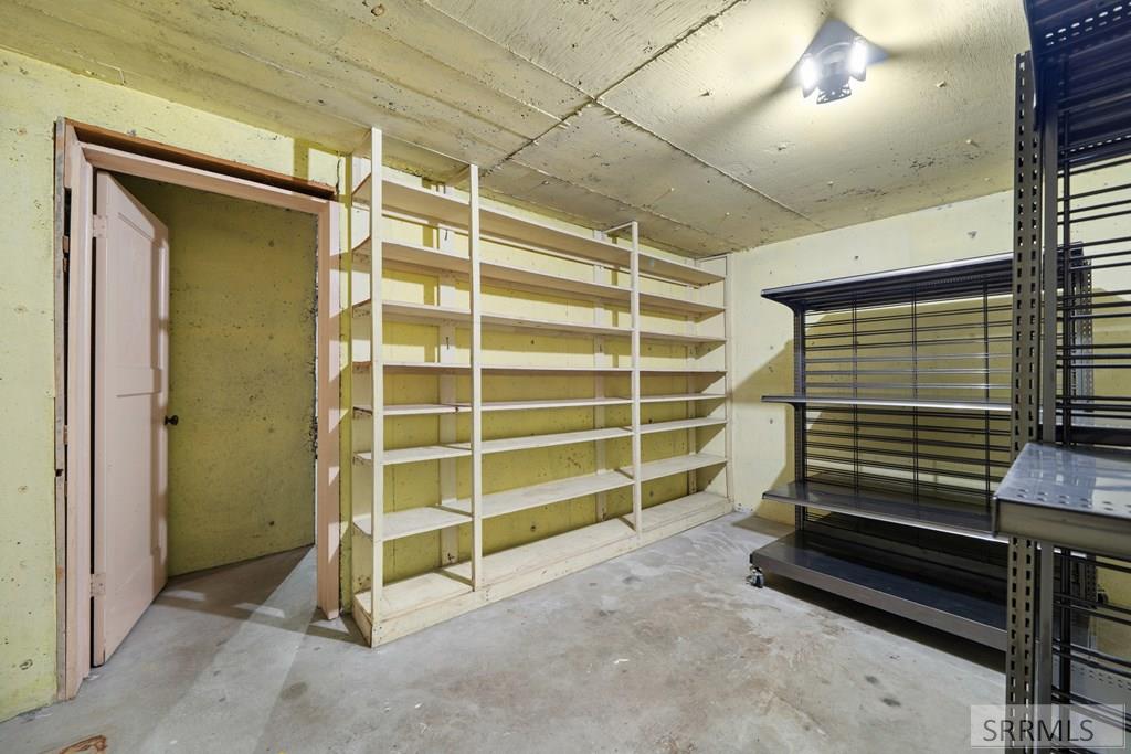 Idaho Falls, Idaho 83404, United States, 5 Bedrooms Bedrooms, ,3 BathroomsBathrooms,Residential,Active,162780