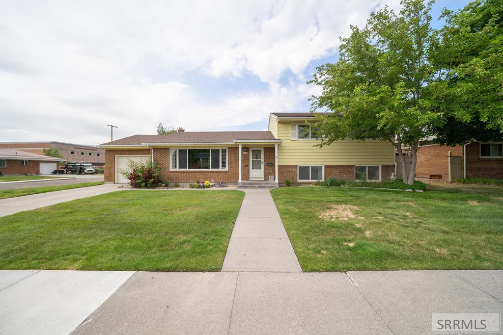Idaho Falls, Idaho 83404, United States, 5 Bedrooms Bedrooms, ,3 BathroomsBathrooms,Residential,Active,162780