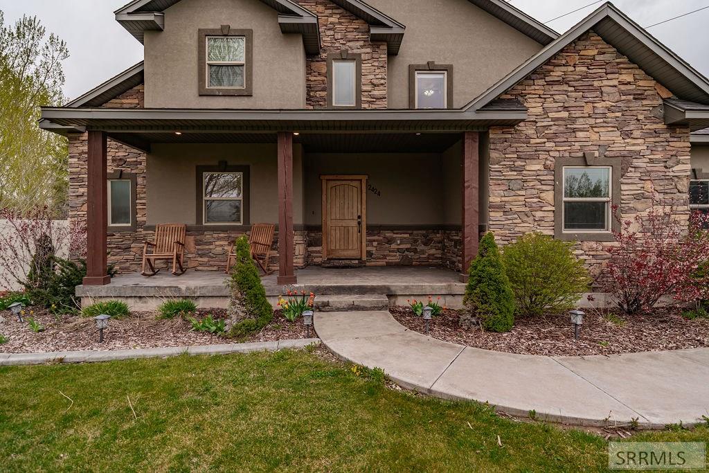 2424 Timberview Circle