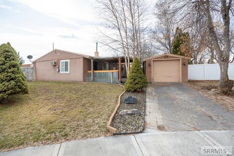 Photo of 725 Northrup Avenue, IDAHO FALLS, ID 83401 (MLS # 2184640)