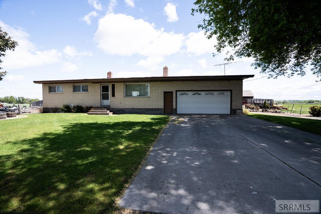 594 N 3000 W, REXBURG, Idaho image 1