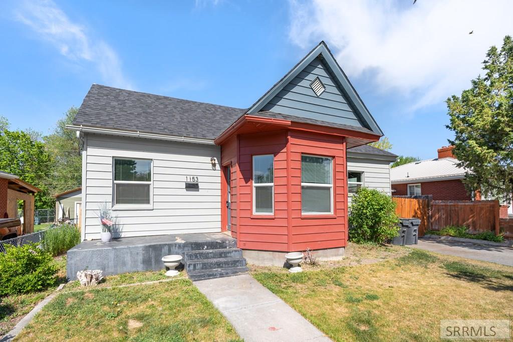 1153 Ada Avenue