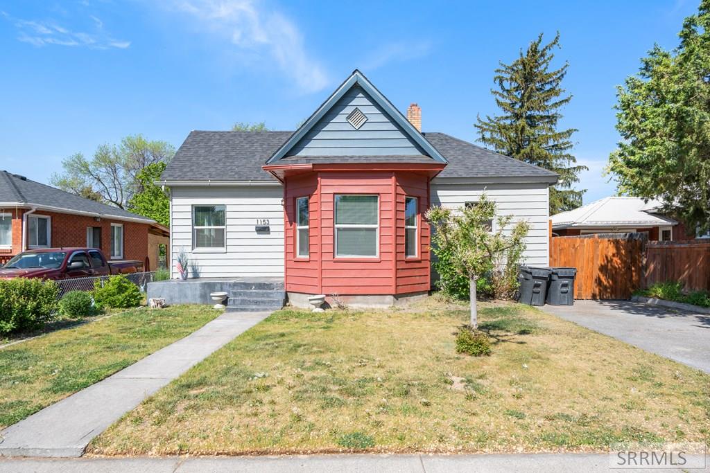 1153 Ada Avenue