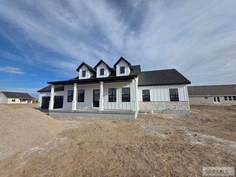 Photo of 1639 Sandbar Street, IDAHO FALLS, ID 83404 (MLS # 2181132)