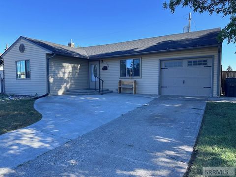 Photo of 200 Beacon Drive, IDAHO FALLS, ID 83402 (MLS # 2179028)