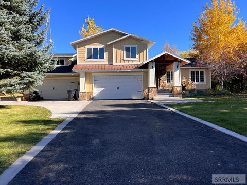 Photo of 1237 S 2nd E, REXBURG, ID 83440 (MLS # 2162191)
