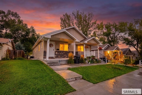 Townhouse For Sale - 1140 Bingham Avenue<br/> IDAHO FALLS, ID 83402