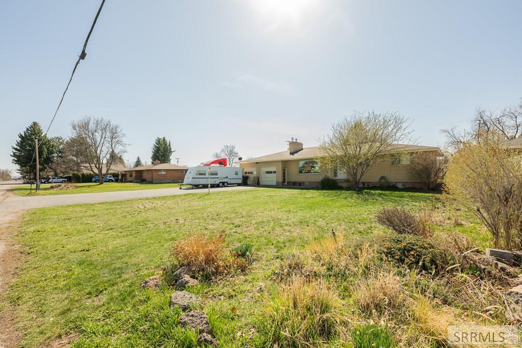 475 Annis Hwy, RIGBY, Idaho image 12